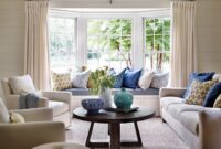 How to decorate a room with bay windows