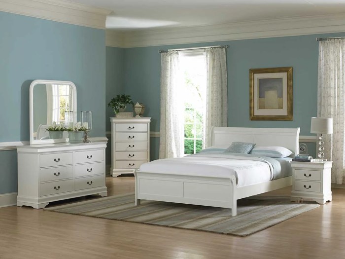 How to decorate room with white bedroom set